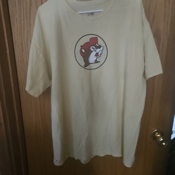 Buc-ee's Cream Short Sleeve Tee - Picture 2 of 4
